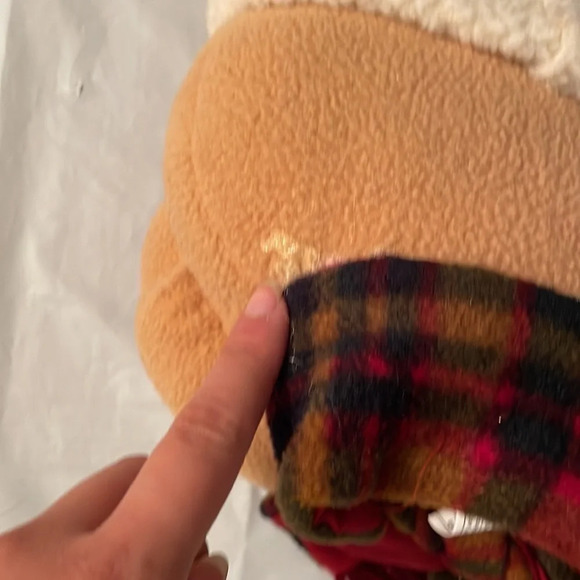 🦌 Reindeer Stuffie Door Knob Hanging Christmas Decor - Festive and Adorable! 🚪 - Picture 5 of 5